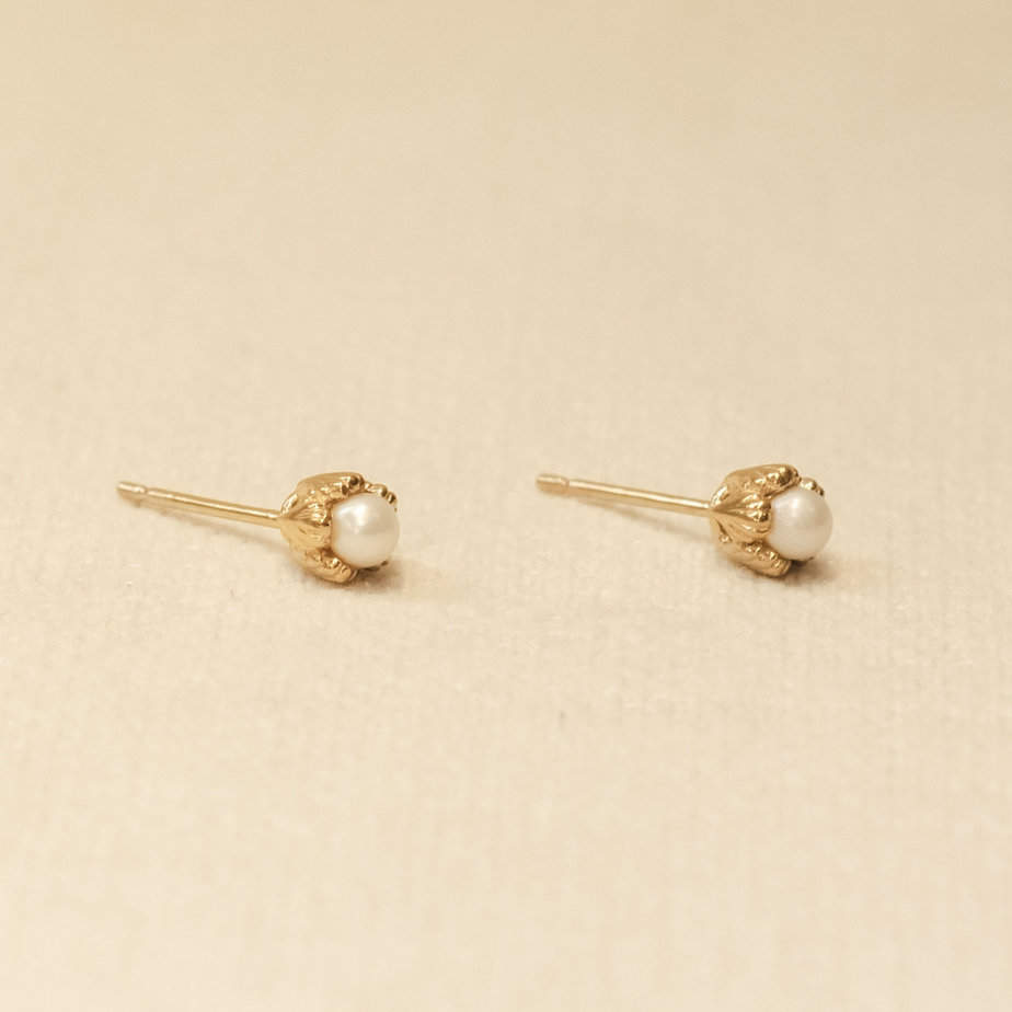 Villa Pearl Stud Earrings Silverado Jewellery