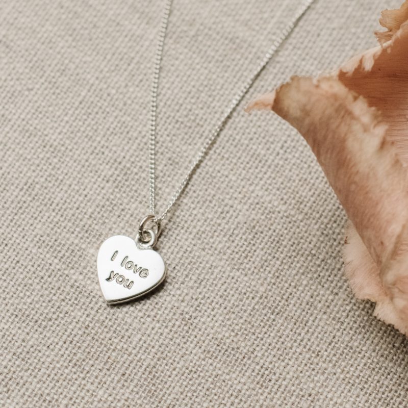 To My Mom - I Love You More Than Words (Necklace) – HonestJewelsLLC