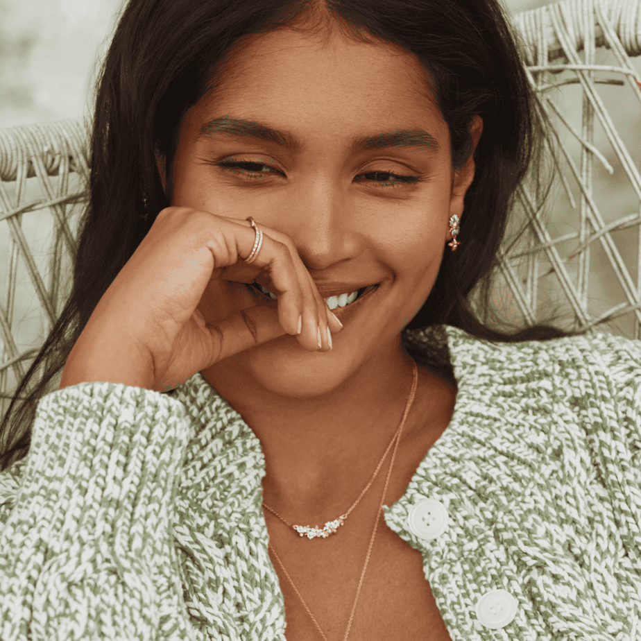 In-line garden gathering necklace with tiny bee - Alex Monroe - Silverado Jewellery