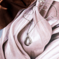Serenity Loop Necklace