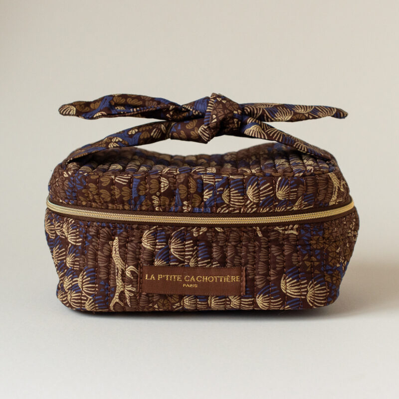 Brown vanity case. Silverado Jewellery.
