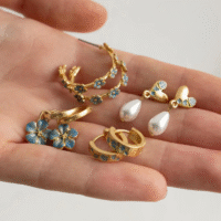 Forget-Me-Not-Pearl Earrings