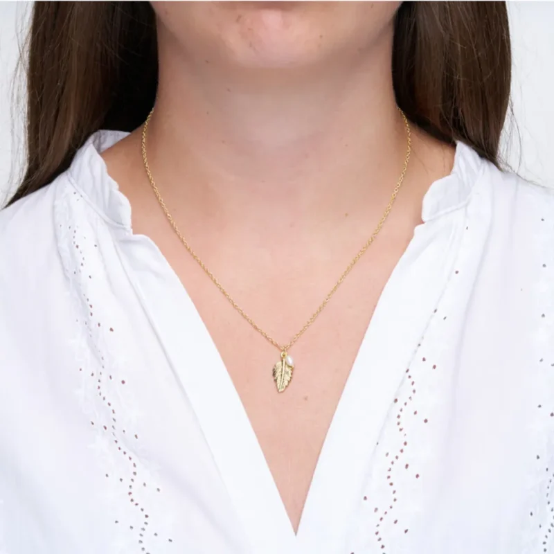 Linn leaf pendant necklace - Pure by nat - Silverado Jewellery